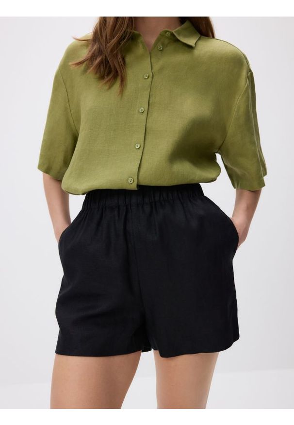 Reserved - Lniane szorty - czarny. Kolor: czarny. Materiał: len