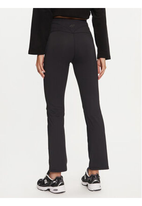 4f - 4F Spodnie materiałowe 4FWAW24TFTRF0716 Czarny Slim Fit. Kolor: czarny. Materiał: syntetyk