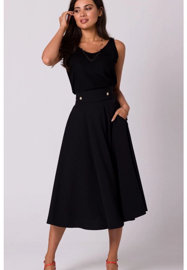 BeWear - Rozkloszowana spódnica z wysokim stanem i kieszeniami czarna. Stan: podwyższony. Kolor: czarny. Styl: elegancki