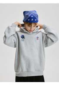 Reserved - Bawełniana bluza NFL - jasnoszary. Kolor: szary. Materiał: bawełna #1