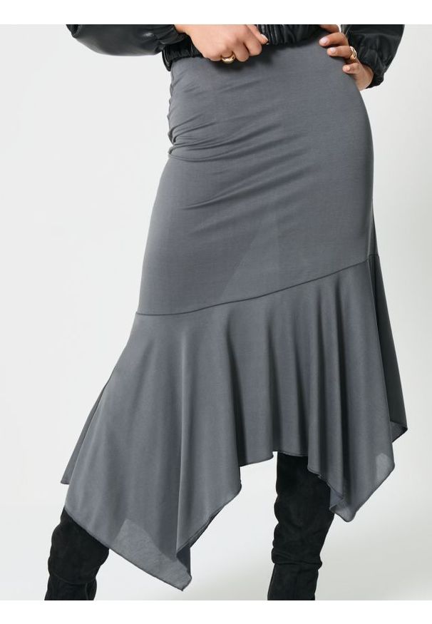 Sinsay - Spódnica z asymetrycznym dołem - szary. Kolor: szary