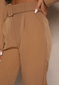 Renee - Brązowe Spodnie z Paskiem Eudeaa. Kolor: brązowy. Materiał: materiał. Długość: długie. Wzór: jednolity. Styl: elegancki #4