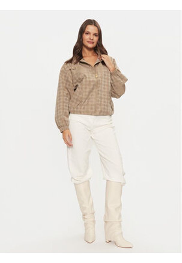 Guess Kurtka przejściowa V4BQ24 WGLW2 Brązowy Regular Fit. Kolor: brązowy. Materiał: syntetyk