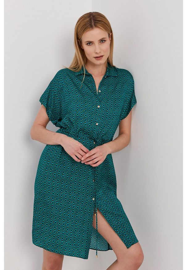 Nissa - NISSA - Sukienka. Kolor: zielony. Materiał: tkanina. Długość rękawa: krótki rękaw. Typ sukienki: rozkloszowane. Długość: mini