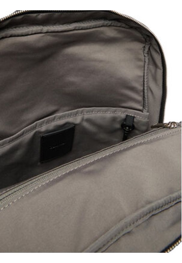 Calvin Klein Saszetka Emblem Aop Emboss Slim Square Bp LV04D3328G Czarny. Kolor: czarny. Materiał: skóra