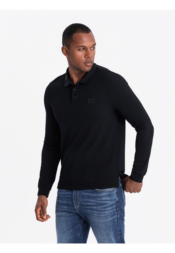 Ombre Clothing - Strukturalny męski longsleeve polo z naszywką – czarny V1 - Rozmiar: S. Okazja: na co dzień. Typ kołnierza: polo. Kolor: czarny. Materiał: wiskoza, dzianina, poliester, materiał, bawełna, włókno. Długość rękawa: długi rękaw. Wzór: aplikacja. Styl: sportowy, casual, elegancki