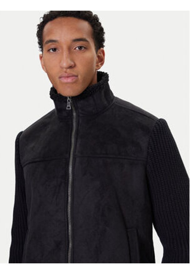 Guess Kurtka z imitacji skóry M5BR79 Z5570 Czarny Regular Fit. Kolor: czarny. Materiał: syntetyk