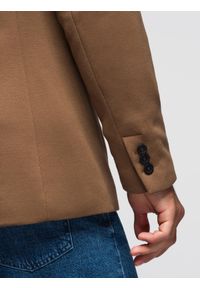Ombre Clothing - Dzianinowa męska marynarka o dopasowany kroju - jasnobrązowa V4 - Rozmiar: XL. Okazja: na spotkanie biznesowe, do pracy, na co dzień. Kolor: brązowy. Materiał: dzianina. Styl: klasyczny, biznesowy, casual, elegancki #3