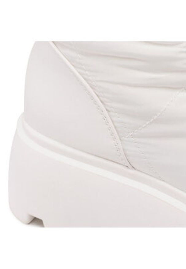 DeeZee Botki H2001-01 Biały. Kolor: biały. Materiał: materiał