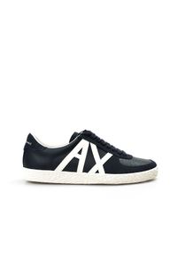 Armani Exchange Sneakersy | XUX035 XV088 | Mężczyzna | Granatowy. Nosek buta: okrągły. Kolor: niebieski. Materiał: skóra ekologiczna, tkanina. Wzór: aplikacja, nadruk