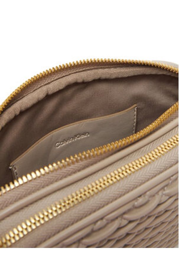 Calvin Klein Torebka LV04F3279G Beżowy. Kolor: beżowy. Materiał: skórzane