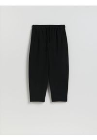 Reserved - Spodnie barrel leg - czarny. Kolor: czarny. Materiał: tkanina, wiskoza #1