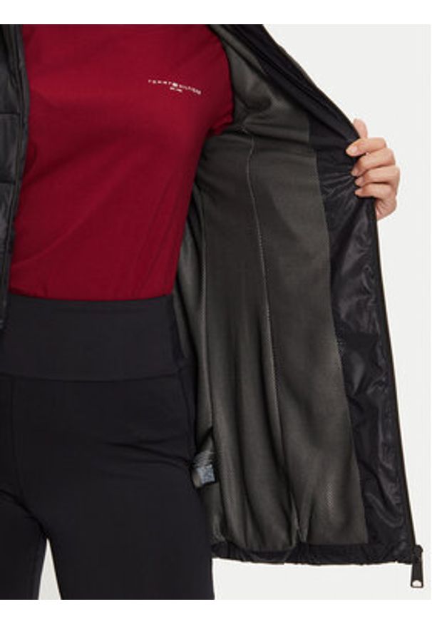 only - ONLY Kurtka zimowa Sophie 15294008 Czarny Regular Fit. Kolor: czarny. Materiał: syntetyk. Sezon: zima