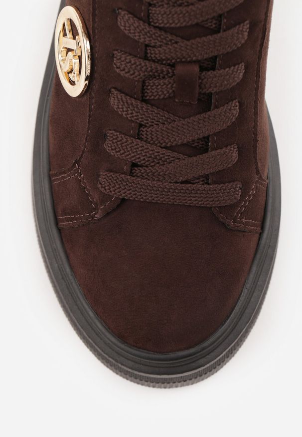 Born2be - Brązowe Sneakersy Vices na Grubej Podeszwie z Metaliczną Ozdobą Tatorelis. Okazja: na co dzień, do pracy. Kolor: brązowy. Materiał: jeans. Wzór: aplikacja