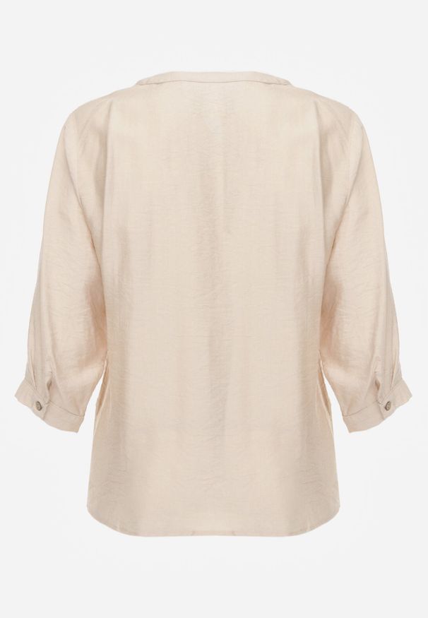 Born2be - Beżowa Bluzka Ozdobiona Guzikami i Haftowanymi Kwiatami Delmana. Okazja: na co dzień. Kolekcja: plus size. Kolor: beżowy. Materiał: materiał, tkanina. Wzór: kwiaty, haft, aplikacja. Sezon: lato. Styl: casual, klasyczny