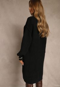 Renee - Czarna Dzianinowa Sukienka z Dodatkiem Wełny o Pudełkowym Kroju Nesava. Okazja: na co dzień. Kolor: czarny. Materiał: dzianina, wełna. Typ sukienki: proste. Styl: casual #2