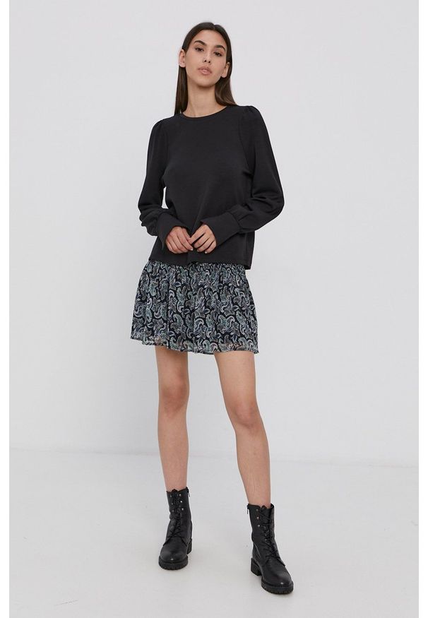 Vero Moda - Bluza. Kolor: czarny. Materiał: dzianina. Długość rękawa: długi rękaw. Długość: długie