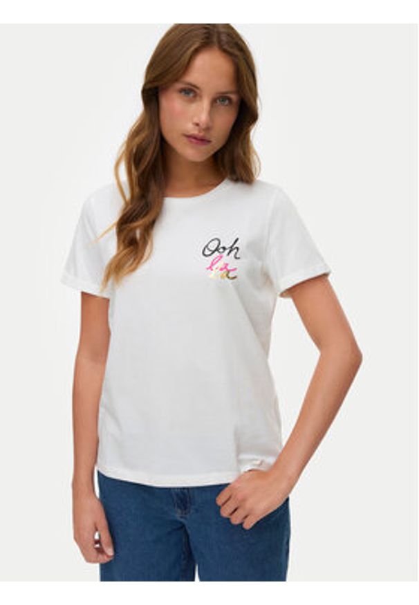 Vero Moda T-Shirt Ikami 10340181 Biały Regular Fit. Kolor: biały. Materiał: bawełna