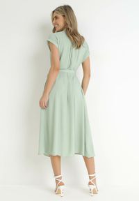 Born2be - Jasnozielona Sukienka Koszulowa Wiązana w Pasie z Krótkimi Rękawami Clairana. Kolor: zielony. Długość rękawa: krótki rękaw. Typ sukienki: koszulowe #3