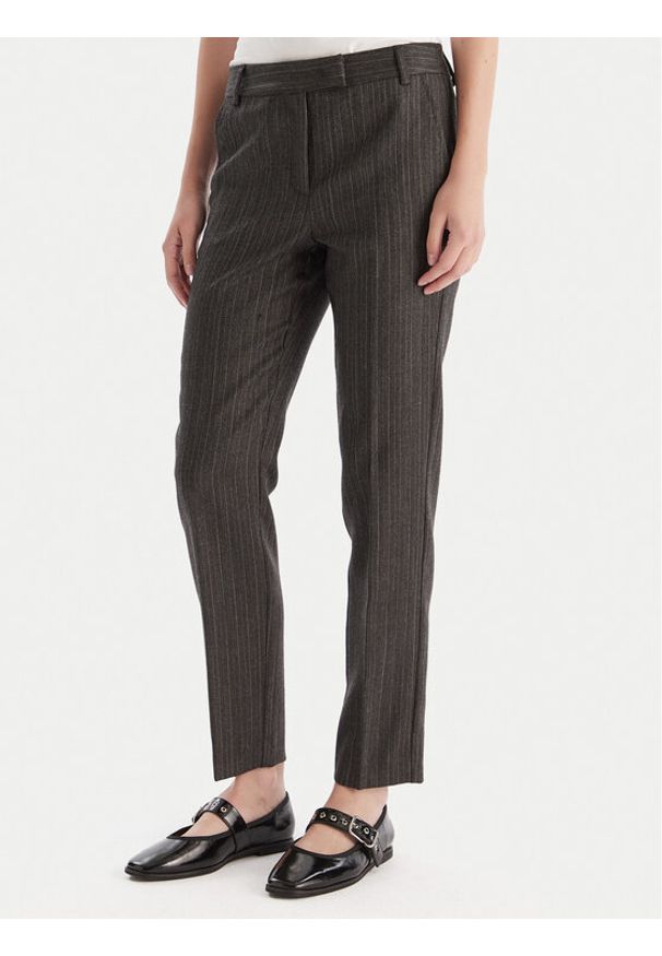 Marella Chinosy Margie 2523136232 Brązowy Slim Fit. Kolor: brązowy. Materiał: wełna