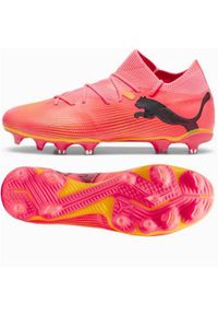 Buty piłkarskie męskie Puma 10771503. Zapięcie: sznurówki. Kolor: wielokolorowy, pomarańczowy, czarny. Materiał: materiał. Szerokość cholewki: normalna. Sport: piłka nożna