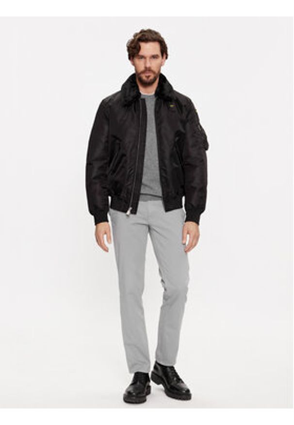 Blauer Kurtka bomber 23WBLUC02132 Czarny Regular Fit. Kolor: czarny. Materiał: syntetyk