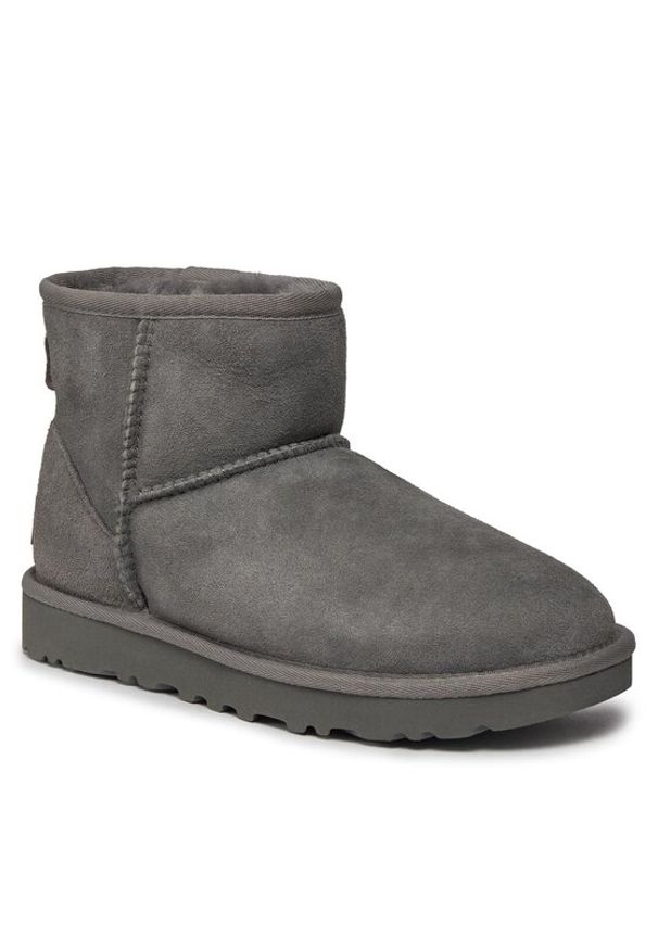 Ugg Śniegowce W Classic Mini II 1016222 Szary. Kolor: szary. Materiał: skóra