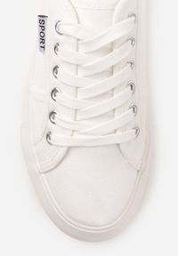 Born2be - Białe Klasyczne Trampki VICES w Stylu Basic Riovanna. Okazja: na co dzień. Kolor: biały. Materiał: jeans. Szerokość cholewki: normalna. Styl: klasyczny #3