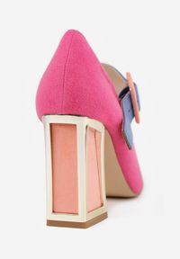 Renee - Fuksjowe Czółenka na Słupku z Metalicznymi Wstawkami i Paskiem Enavina. Okazja: na co dzień. Zapięcie: pasek. Kolor: różowy. Materiał: satyna, jedwab. Sezon: wiosna, lato. Obcas: na słupku. Styl: casual #6