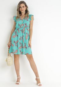 Born2be - Miętowa Rozkloszowana Sukienka z Wiskozy we Wzór Paisley Marinetta. Typ kołnierza: kołnierz z falbankami. Kolor: miętowy. Materiał: wiskoza. Długość rękawa: bez rękawów. Wzór: paisley #3