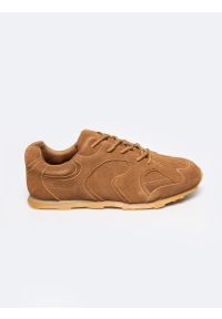 Big-Star - Sneakersy damskie ze skóry naturalnej zamszowej brązowe RR274821 802. Okazja: na co dzień, na spacer. Kolor: brązowy. Materiał: zamsz, skóra. Sport: turystyka piesza