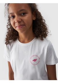 4f - 4F T-shirt gładki dziewczęcy - biały 134 (8-9 lat). Okazja: na co dzień. Kolor: biały. Materiał: bawełna, jersey, dzianina. Długość rękawa: krótki rękaw. Długość: krótkie. Wzór: gładki. Sezon: lato. Styl: sportowy, klasyczny, casual