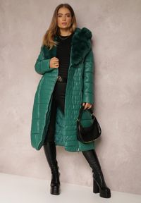Renee - Zielona Kurtka Pikowana Długa Płaszcz z Imitacji Skóry z Futerkiem Flechie. Kolekcja: dla wysokich. Kolor: zielony. Materiał: skóra, futro. Długość: długie. Styl: klasyczny #4
