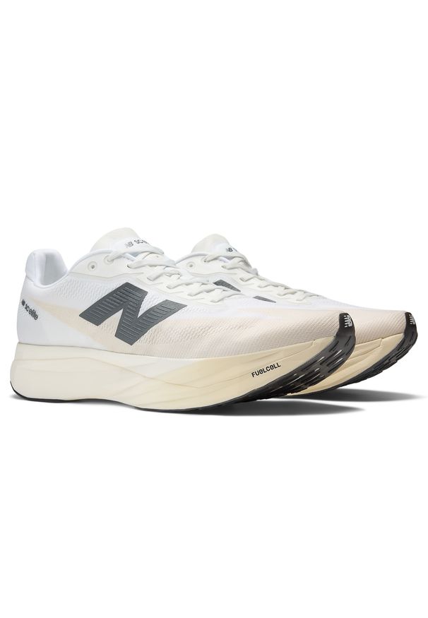 Buty męskie New Balance FuelCell SC Elite V5 MRCELLD5 – białe. Kolor: biały. Materiał: materiał, syntetyk. Szerokość cholewki: normalna. Sport: bieganie, fitness
