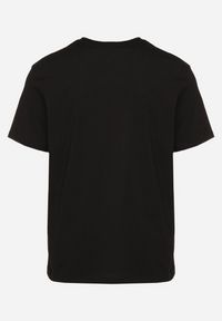 Born2be - Czarny T-shirt Bawełniany z Napisem Sunviera. Okazja: na co dzień. Kolor: czarny. Materiał: bawełna. Wzór: napisy. Styl: casual #4