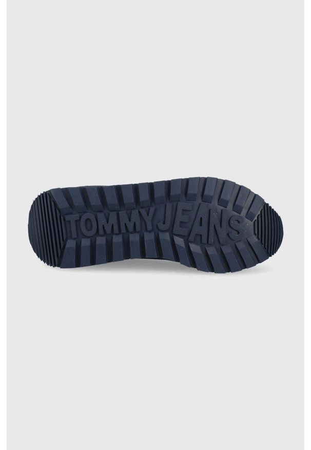 Tommy Jeans buty kolor granatowy. Nosek buta: okrągły. Zapięcie: sznurówki. Kolor: niebieski. Materiał: poliester, guma