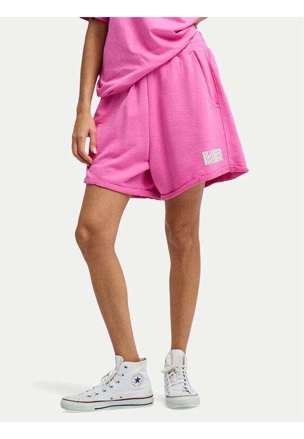 Billabong Szorty sportowe So Typical EBJFB03004 Różowy Loose Fit. Kolor: różowy. Materiał: bawełna
