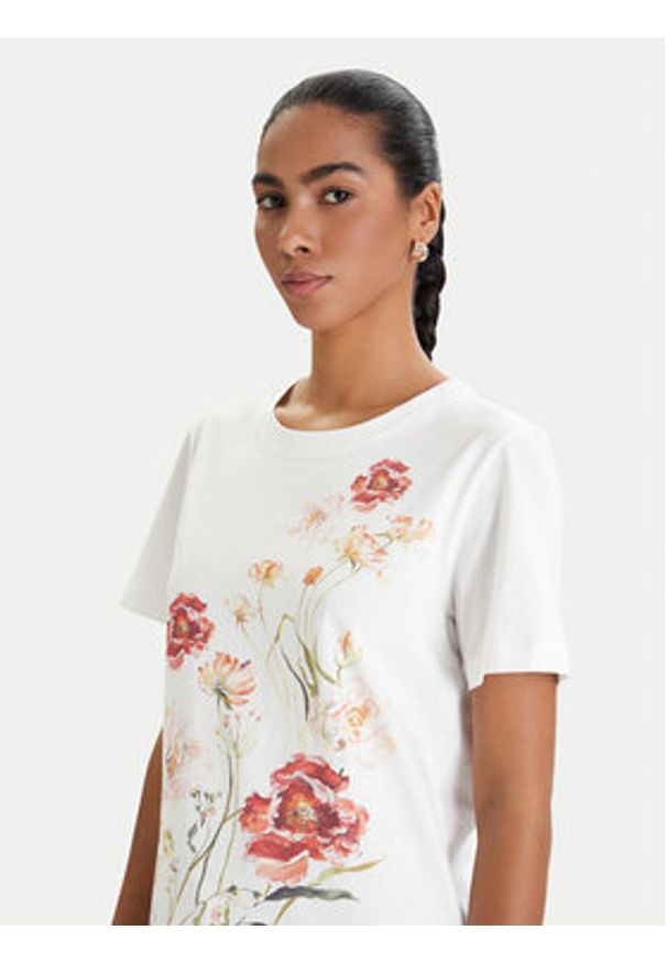 Luisa Spagnoli T-Shirt Belle 543280 Biały Regular Fit. Kolor: biały. Materiał: bawełna