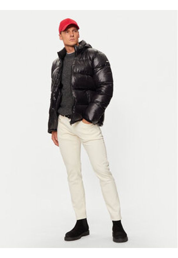 Schott NYC Kurtka zimowa COLUMBUSX Czarny Regular Fit. Kolor: czarny. Materiał: syntetyk. Sezon: zima