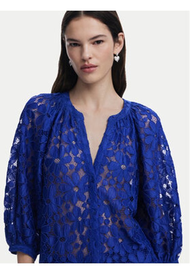 Desigual Bluzka 25SWBW24 Niebieski Regular Fit. Kolor: niebieski. Materiał: syntetyk