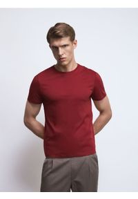 Reserved - T-shirt regular z bawełny merceryzowanej - czerwony. Kolor: czerwony. Materiał: bawełna