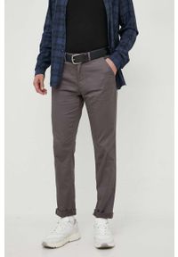 Calvin Klein spodnie męskie kolor szary w fasonie chinos. Okazja: na co dzień. Kolor: szary. Materiał: bawełna. Styl: casual #1