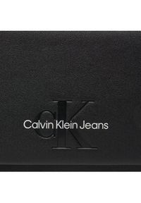 Calvin Klein Jeans Torebka Sculpted Ew Flap K60K612375 Czarny. Kolor: czarny. Materiał: skórzane