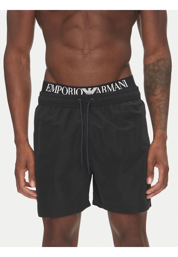 Emporio Armani Szorty kąpielowe EM000686 AF12329 MC117 Czarny Regular Fit. Kolor: czarny. Materiał: syntetyk