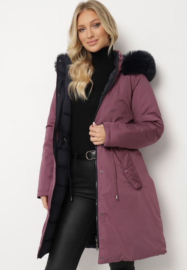 Born2be - Ciemnofioletowa Dwustronna Kurtka za Kolano z Kapturem z Futerkiem Zephyro. Typ kołnierza: kaptur. Kolor: fioletowy. Materiał: futro. Długość: długie. Wzór: aplikacja, gładki