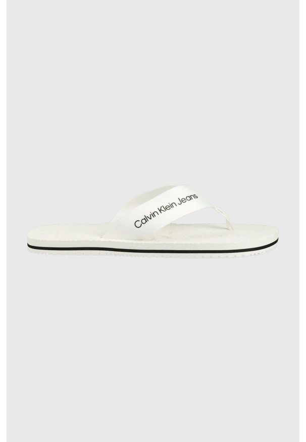 Calvin Klein Jeans japonki męskie kolor biały. Kolor: biały. Obcas: na obcasie. Wysokość obcasa: niski