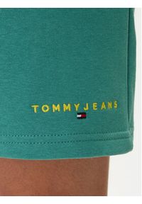 Tommy Jeans Szorty sportowe Contrast Linear DM0DM22697 Zielony Regular Fit. Kolor: zielony. Materiał: bawełna. Styl: sportowy #4