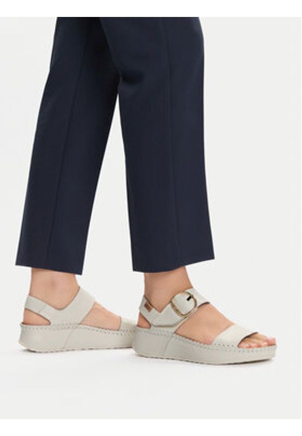 Pikolinos Sandały W1C-0709 Biały. Kolor: biały. Materiał: skóra