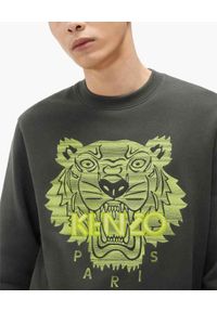 Kenzo - KENZO - Bluza w kolorze khaki Tiger. Kolor: zielony. Materiał: bawełna. Długość rękawa: długi rękaw. Długość: długie. Wzór: haft. Styl: klasyczny