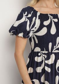 Born2be - Granatowa Rozkloszowana Sukienka z Elastyczną Górą i Bufiastymi Rękawami Orrivene. Okazja: na co dzień. Typ kołnierza: dekolt kwadratowy. Kolor: niebieski. Typ sukienki: proste. Styl: casual, elegancki #7